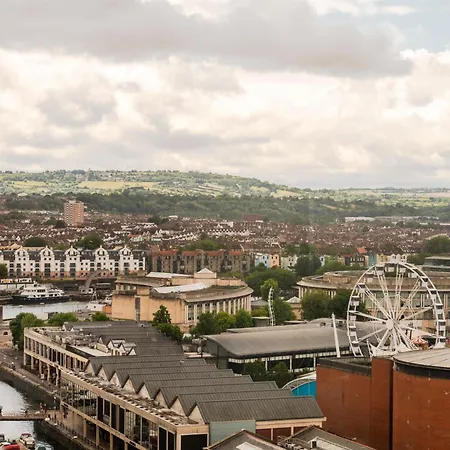 Radisson Blu Hotel, Hotel Bristol