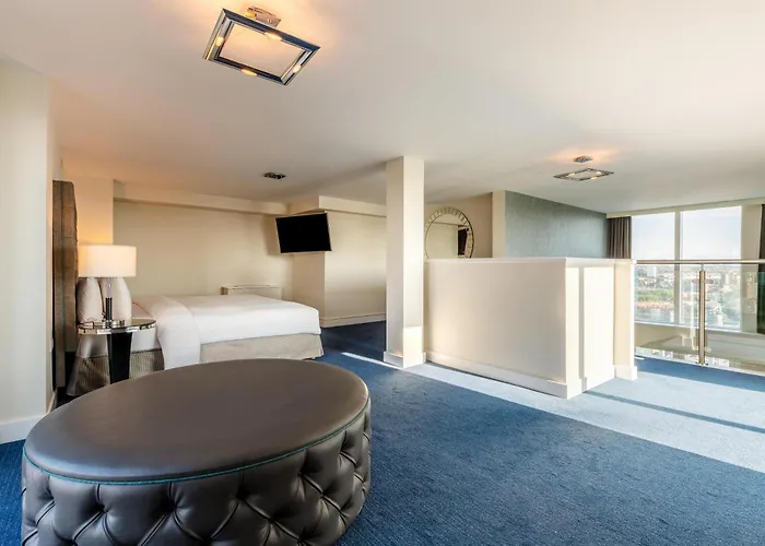 Radisson Blu Hotel, Hotell Bristol