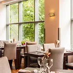 Radisson Blu Hotel, 4*