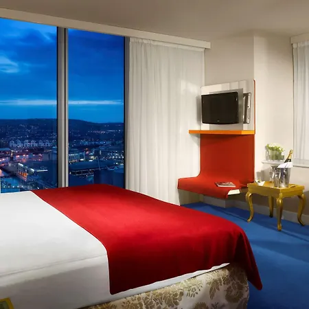 Radisson Blu Hotel, Hotel Bristol