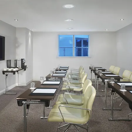 Radisson Blu Hotel, 4*