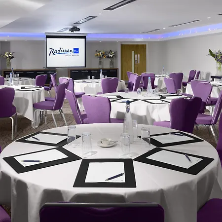Radisson Blu Hotel, 4* Μπρίστολ