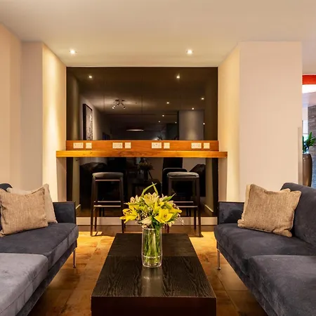 Radisson Blu Hotel, Hotel