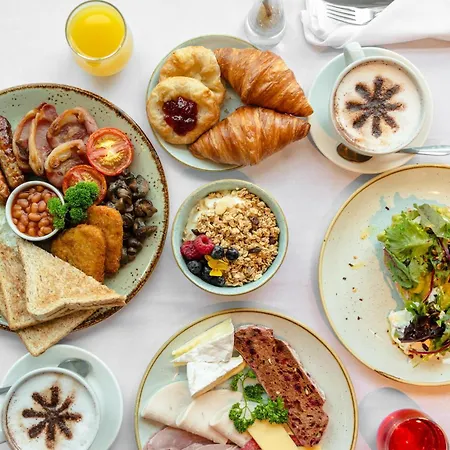 Radisson Blu Hotel, 4*