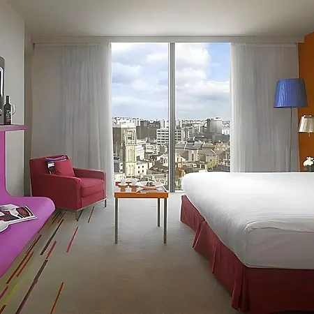 Radisson Blu Hotel, Hotel