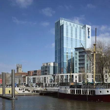 Radisson Blu Hotel, 4* Bristol