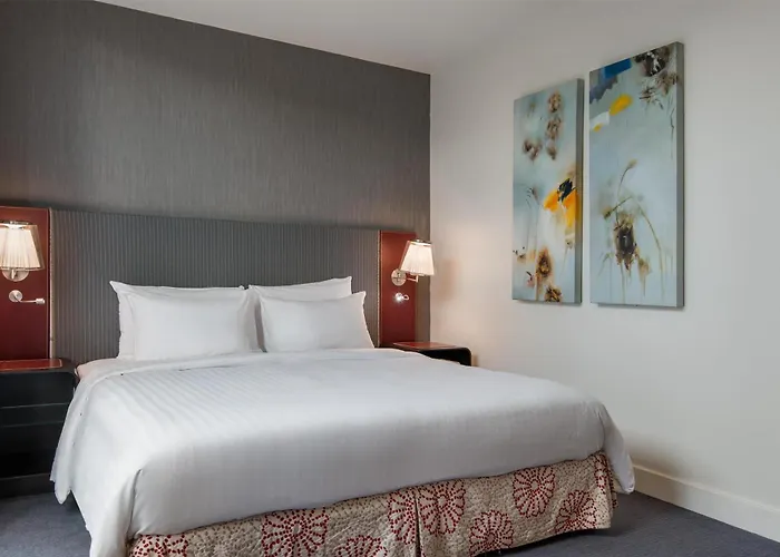 Radisson Blu Hotel, Готель Бристоль