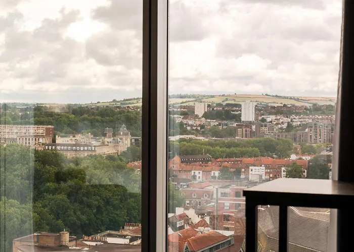 Radisson Blu Hotel, 4* Bristol