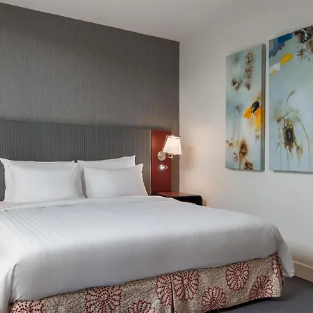 Radisson Blu Hotel, Szálloda Bristol