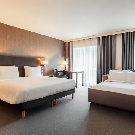 Radisson Blu Hotel, Szálloda 4*