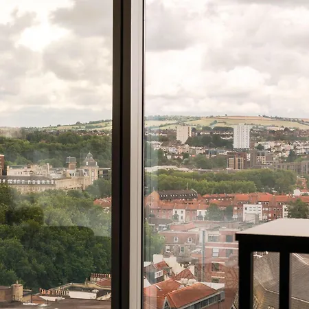 Radisson Blu Hotel, 4* Bristol